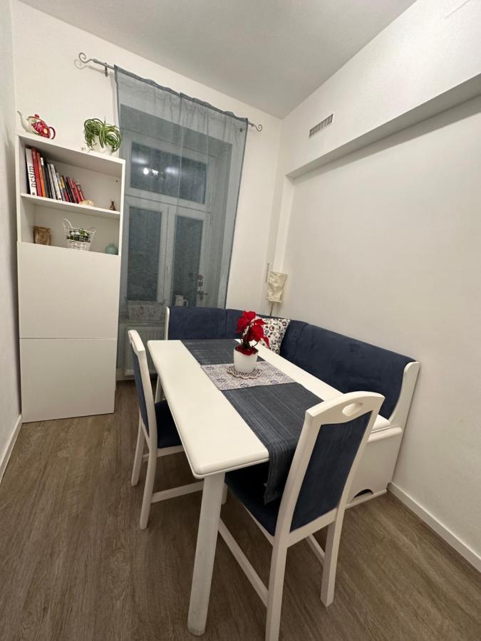 Cosy & Quiet In 17Th District Viena Exterior foto